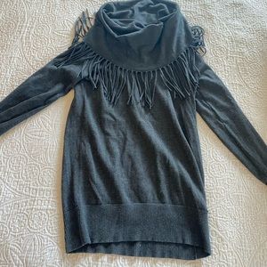 Like New Fray Fringe Loose Neck Sweater